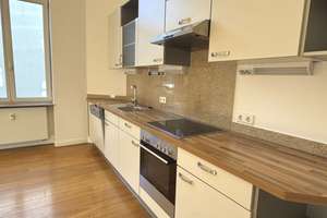 Renovierte 5-Zimmerwohnung mit Küche und Balkonen – Adelheidstr. 54, 65185 Mitte, Wiesbaden – Vorschaubild 8