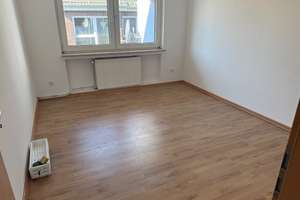 Leben, wo andere Urlaub machen – Charmantes Vierfamilienhaus im Herzen von Varel – Die vollständige Adresse der Immobilie erhältst du vom Anbieter., 26316 Varel – Vorschaubild 4