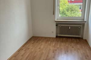 Große familienfreundliche Wohnung in ruhiger Lage - frei – Schönbachstraße 12, 86154 Oberhausen-Nord, Augsburg – Vorschaubild 5