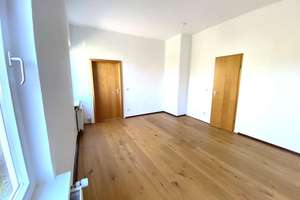 Stadtnahes Haus mit schönem Garten zur Eigennutzung oder Vermietung – Die vollständige Adresse der Immobilie erhältst du vom Anbieter., 96450 Mitte, Coburg – Vorschaubild 8