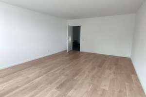 Wohnen im Schwanenquartier / moderne und renovierte 3 Zimmerwohnung mit Küche! – Dionysiusplatz 9, 47798 Stadtmitte, Krefeld – Vorschaubild 4