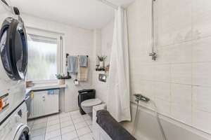 Attraktive 2-Zimmer-Eigentumswohnung mit Balkon und Garage in begehrter Lage – Die vollständige Adresse der Immobilie erhältst du vom Anbieter., 42899 Schmittenbusch, Remscheid – Vorschaubild 2