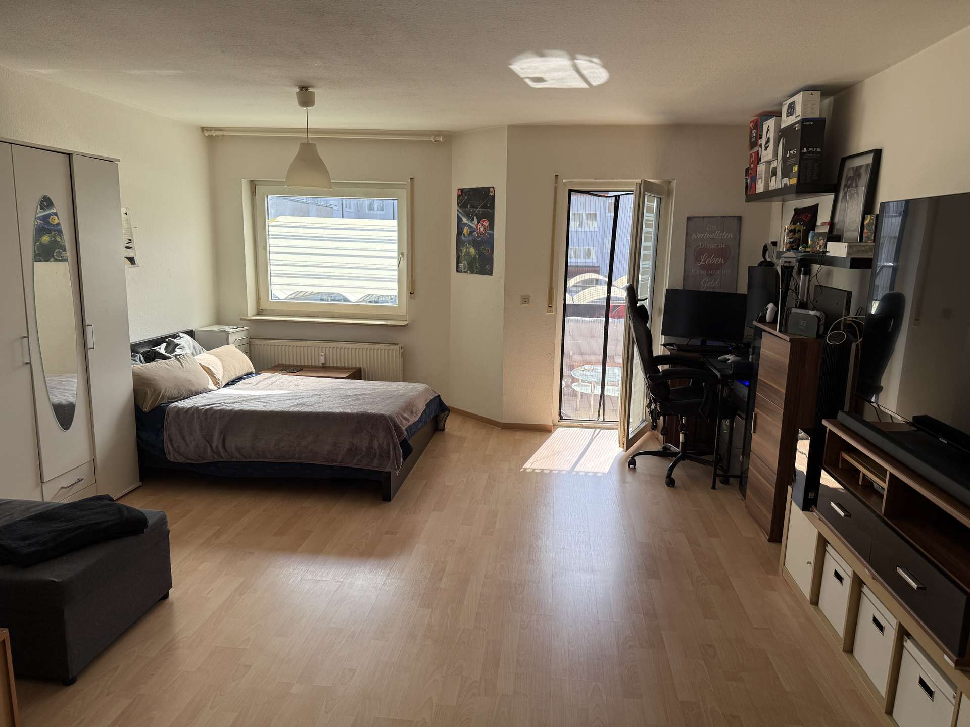 Immobilie in Eggenstein-Leopoldshafen - Große Einzimmerwohnung in Eggenstein - Bild 0