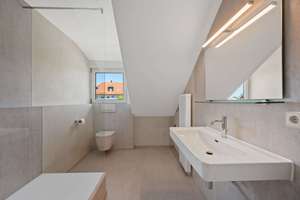Frisch sanierte 3-Zi.-DG-Wohnung mit Loggia, Talblick, Panoramafenster & Speicher in Pforzheim – Die vollständige Adresse der Immobilie erhältst du vom Anbieter., 75179 Nordstadt, Pforzheim – Vorschaubild 21