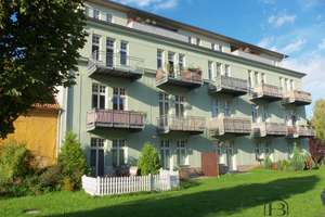 Traumhafte 2-Zimmer-Wohnung mit Balkon & saniertem Bad im begehrten Stadtfeld