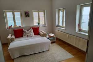 Wohnen mit Charakter: 2,5-Zimmer-Wohnung in Stuttgart-Hofen – Hartwaldstr. 73, 70378 Hofen, Stuttgart – Vorschaubild 2