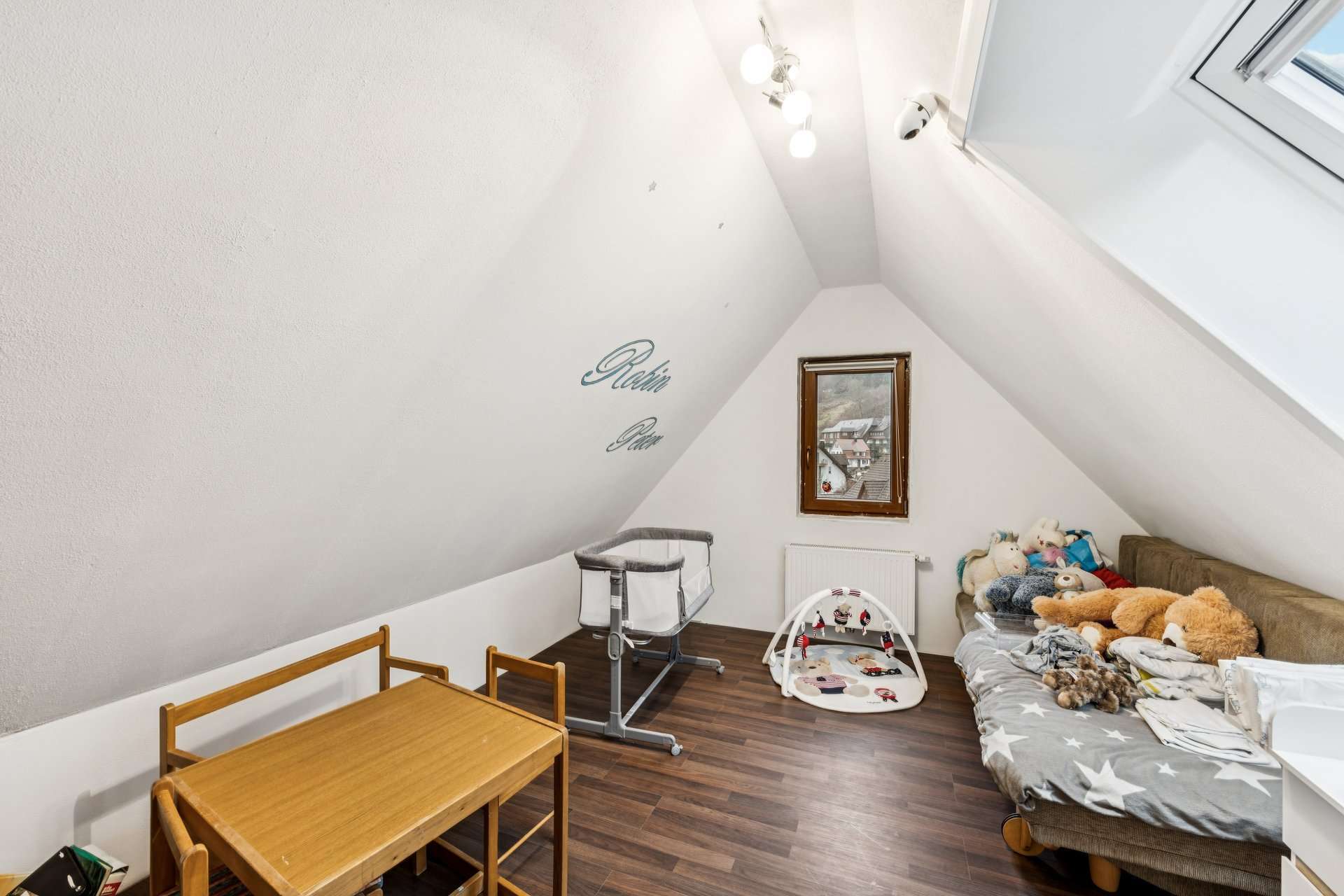 Immobilie in Baiersbronn - Modernisiertes 3‑Familienhaus mit Gestaltungsmöglichkeiten in Schönmünzach - Bild 0