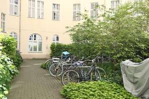 Schickes 2 -Zimmer-Apartment mit Klimaanlage im sanierten Altbau – Hohenzollerndamm 193, 10717 Wilmersdorf, Berlin – Vorschaubild 36