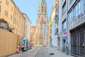 FRISCH RENOVIERTE WOHNUNG MIT TOLLEM BALKON - MITTEN IN MÜNCHEN AN DER PAULSKIRCHE – Die vollständige Adresse der Immobilie erhältst du vom Anbieter., 80336 St. Paul, München – Vorschaubild 8