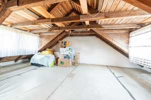 Reihenmittelhaus mit Ausbaureserve, Terrasse & großem Westgarten in Zerzabelshof, Nürnberg – Nürnberg – Vorschaubild 22