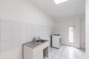 Bezugsfreie 3 Zimmer Dachgeschosswohnung nahe Karl-August-Platz – Pestalozzistrasse 69, 10627 Charlottenburg, Berlin – Vorschaubild 7