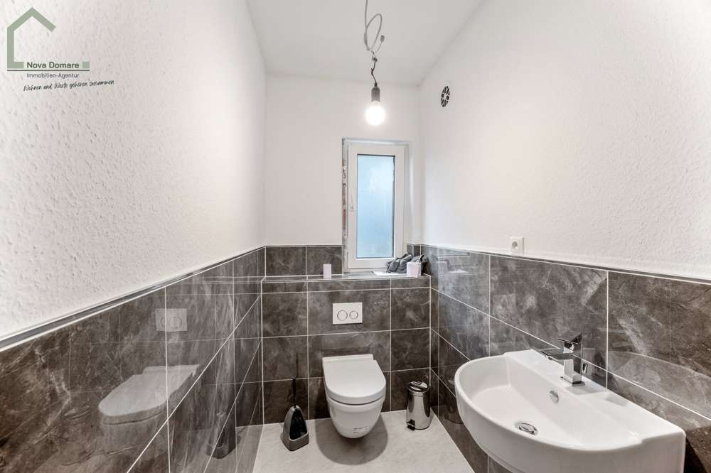 Immobilie in Oberharmersbach - Traumhaft schön wohnen! Optimales Zuhause für die Familie... - Bild 0