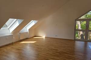 Renovierte 3-ZW mit großer Dachterrasse in ruhiger Lage - Unikliniknähe! – Steinlein 25, 97078 Versbach, Würzburg – Vorschaubild 2