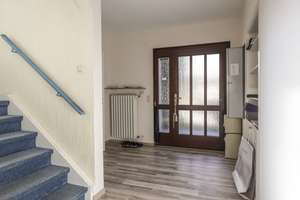 Modernisierte 4,5-Raum Doppelhaushälfte mit rd. 118 m², Garten und Doppelgarage in Kray – Die vollständige Adresse der Immobilie erhältst du vom Anbieter., 45307 Kray, Essen – Vorschaubild 4