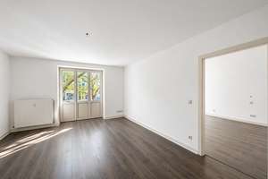 Renovierte zwei Zimmer Wohnung im Herzen von Golzheim – Die vollständige Adresse der Immobilie erhältst du vom Anbieter., 40474 Golzheim, Düsseldorf – Vorschaubild 1