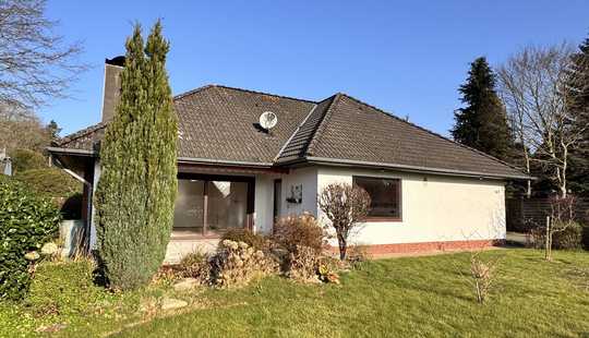 Bild von **Varel**
gepflegter Bungalow mit Ausbaureserve -
-Ebenerdiges Wohnen - zentrumsnah