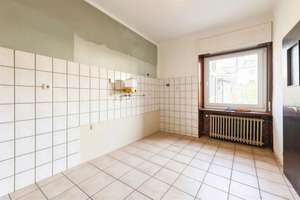 Reihenmittelhaus in zentraler Lage von Trier mit Innenhof, Garten, Terrasse, Balkon und Garage. – Die vollständige Adresse der Immobilie erhältst du vom Anbieter., 54292 Nord, Trier – Vorschaubild 6