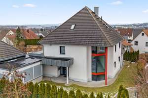 Exklusives Architektenhaus! Energieeffizientes EFH mit gepflegtem Garten in begehrter Lage – Die vollständige Adresse der Immobilie erhältst du vom Anbieter., 95463 Bindlach – Vorschaubild 25