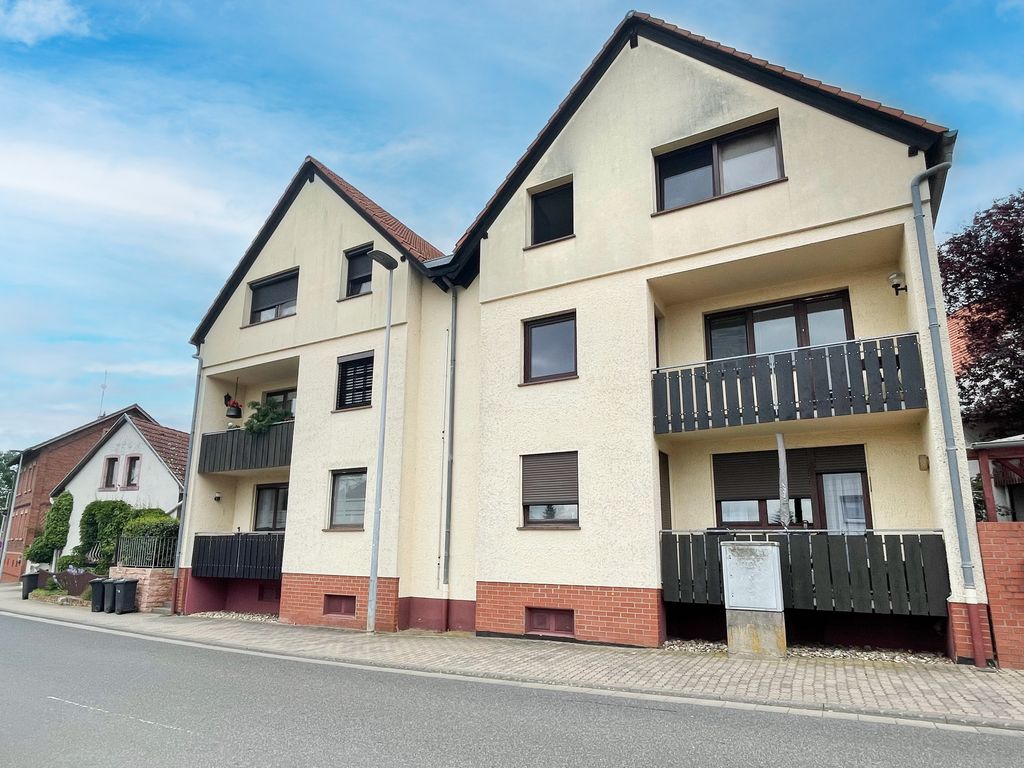 Helle 2-Zi-Wohnung mit EBK und Balkon inkl. Stellplatz (Optional Whg ...