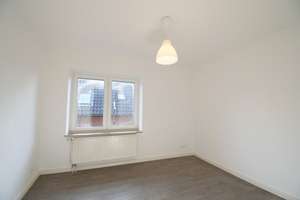 1068 - Erstbezug nach Renovierung! 4-Zimmer-Wohnung mit EBK in Kreyenbrück! – Cloppenburger Straße  92, 26135 Osternburg, Oldenburg (Oldenburg) – Vorschaubild 5