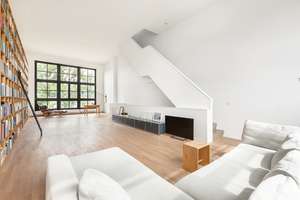 Rummelsburger Bucht: Townhouse mit Privat-Garten und Pavillon, Atelier-Etage, Parkplatz, Spreenähe – Vicki-Baum-Straße 58, 10317 Rummelsburg, Berlin – Vorschaubild 2