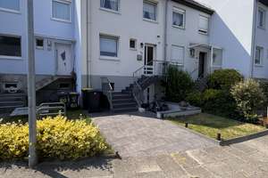 5-Zimmer-Wohnung in Bremen Sodenmatt mit Balkon