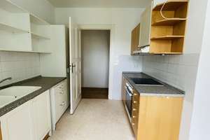 große 2-Zimmerwohnung zum Selbstrenovieren in Adlershof – Wassermannstr. 69, 12489 Adlershof, Berlin – Vorschaubild 3
