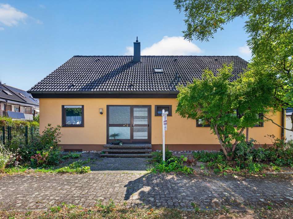 Straßenansicht