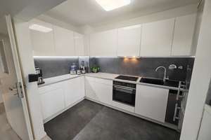 Helle 2,5-Zimmer Wohnung im 1. OG mit Balkon in Essen-Südviertel