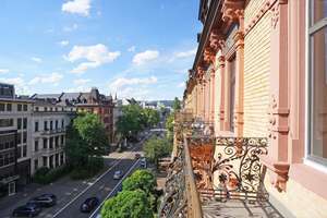 Beautifully Restored Historic Apartment – Prime Location, Balcony & Parking | WAGNER IMMOBILIEN – 65185 Mitte, Wiesbaden – Vorschaubild 2