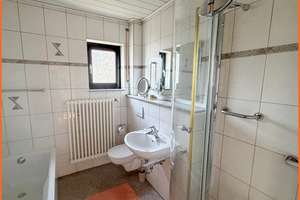 Einfamilienhaus mit herrlichem Rotenfelspanorama und 570 m² ruhig gelegenes Grundstück! – 55583 Bad Münster am Stein-Ebernburg – Vorschaubild 7