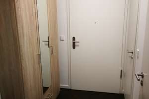 Exklusive, 3-Zimmer-Wohnung mit moderner Einbauküche     im Europaviertel zu vermieten – 60486 Gallus, Frankfurt am Main – Vorschaubild 3