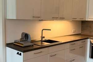 BEFRISTET auf 3J. - Stilvolle 2-Zimmer-Whg mit Balkon, EBK und Eichenparkett in München-Bogenhausen – Hochstiftsweg 19, 81925 Oberföhring, München – Vorschaubild 10