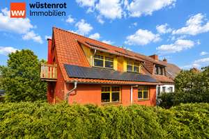 EINFACH NUR TOP UND MIT PHOTOVOLTAIK + BALKON + ZWEI BÄDER + EINBAUKÜCHE + KOCHHEXE + KAMINOFEN – Die vollständige Adresse der Immobilie erhältst du vom Anbieter., 17213 Göhren-Lebbin – Vorschaubild 4