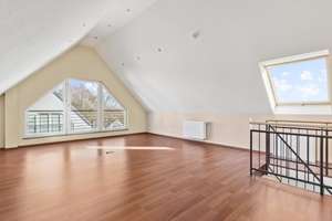 Stilvolle Maisonette-Wohnung direkt am Schlosspark Essen-Borbeck – Die vollständige Adresse der Immobilie erhältst du vom Anbieter., 45355 Borbeck-Mitte, Essen – Vorschaubild 6