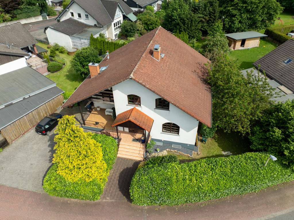 Immobilie in Montabaur - Mehrfamilienhaus mit Potenzial! - Bild 0