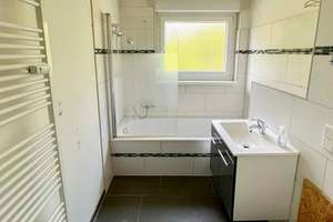 Bezugsfrei: Wohnung mit Loggia und Gemeinschaftsparkplatz in Berlin-Zehlendorf – Die vollständige Adresse der Immobilie erhältst du vom Anbieter., 14167 Zehlendorf, Berlin – Vorschaubild 11