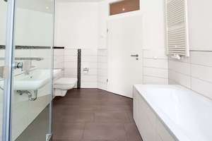 Freie Wohnung! Sanierung 2013, Balkon, Fußbodenheizung, Stellplatz – Die vollständige Adresse der Immobilie erhältst du vom Anbieter., 4249 Großzschocher, Leipzig – Vorschaubild 6