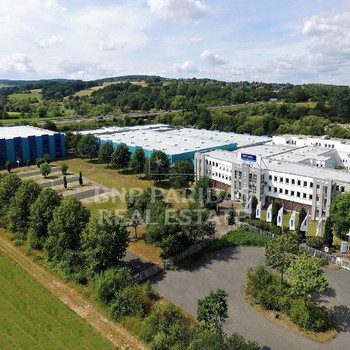 ALLEINAUFTRAG - Hochwertige Unternehmensimmobilie mit grosszügigen Lagerflächen direkt an der A4