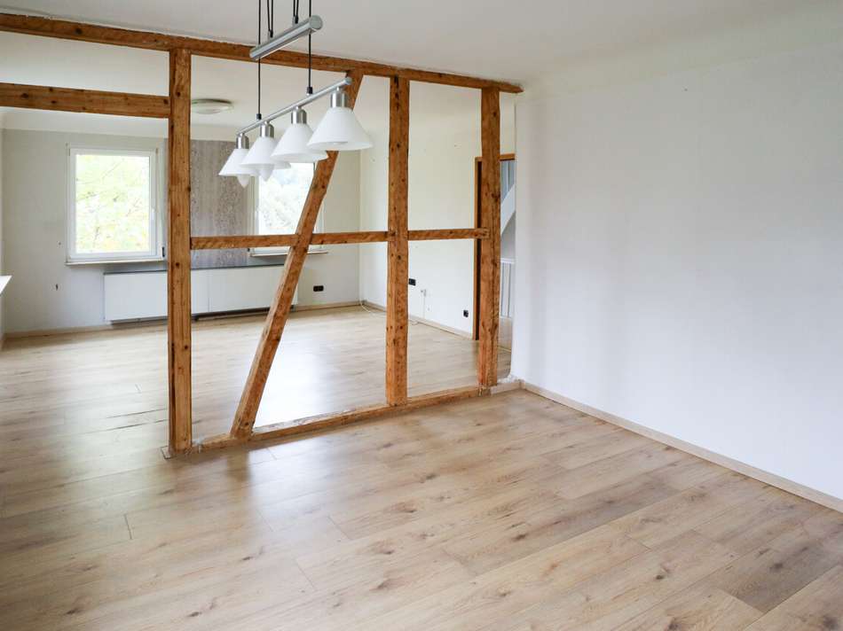 Wohn-/ Essbereich rechts