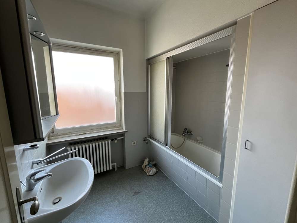 Immobilie in Vlotho - Wohn- & Geschäftshaus mit großen Potenzial in Vlotho's Innenstadt zu verkaufen! - Bild 0