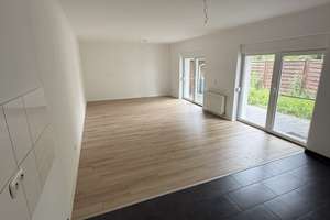 Renovierte Gartenwohnung mit 2 Zimmern in Krefeld