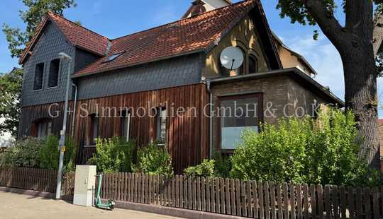 Bild von Zweifamilienhaus im westl. Ringgebiet mit Garten