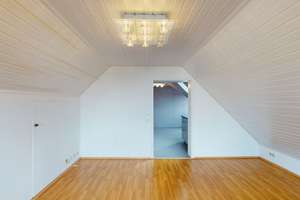 Wohnen mit Wohlfühlfaktor 
moderne Dachgeschosswohnung in Durmersheim – Die vollständige Adresse der Immobilie erhältst du vom Anbieter., 76448 Durmersheim – Vorschaubild 11