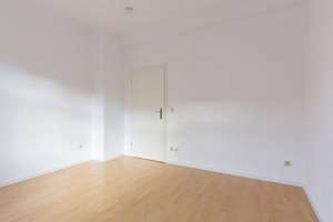 Familiennest mit Wanne, Dusche und kleinem Balkon – Westring 25, 39108 Stadtfeld Ost, Magdeburg – Vorschaubild 8