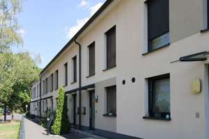 Einziehen und genießen. Familienfreundliches, modernes Reihenmittelhaus. 