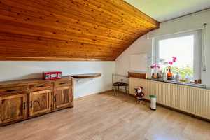 Ihr Familienparadies in Günthersdorf: Großzügiges Einfamilienhaus mit Einliegerwohnung – Saalekreis – Vorschaubild 8
