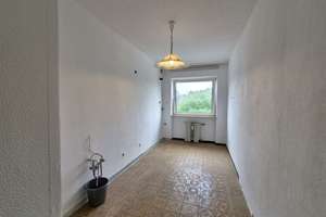 Gut geschnittene Dreizimmerwohnung mit Balkon, Keller- und Bodenraum. Fahrstuhl im Haus – Die vollständige Adresse der Immobilie erhältst du vom Anbieter., 23554 Sankt Lorenz Nord, Lübeck – Vorschaubild 8