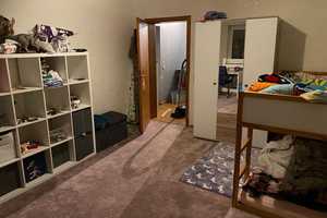 Modernisierte Wohnung mit vier Zimmern sowie Balkon und EBK in Düren *Saniertes Badezimmer* – Friedrich-Ebert-Platz 9, 52351 Düren (Kreis) – Vorschaubild 7