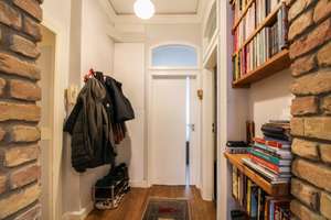 Moderne 2-Zi.-Altbauwohnung in Fhain mit Küche & Keller in ruhiger Nebenstraße (barrierefrei im EG) – Die vollständige Adresse der Immobilie erhältst du vom Anbieter., 10245 Friedrichshain, Berlin – Vorschaubild 6